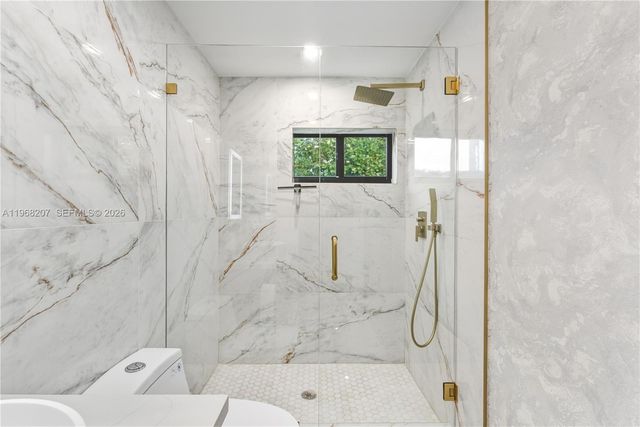 400 NW 24th Street, Wilton Manors, FL 33311