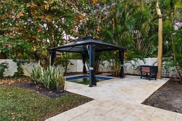 400 NW 24th Street, Wilton Manors, FL 33311