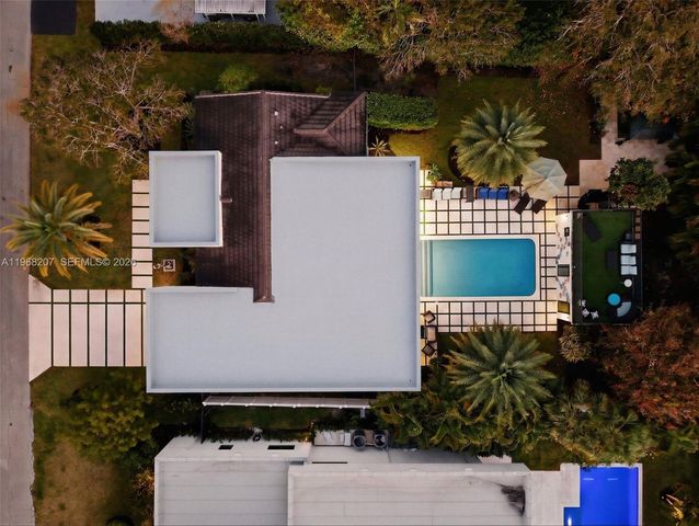 400 NW 24th Street, Wilton Manors, FL 33311