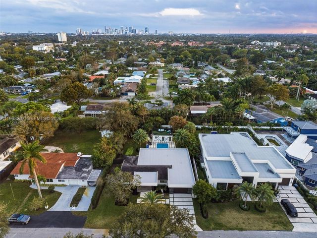 400 NW 24th Street, Wilton Manors, FL 33311