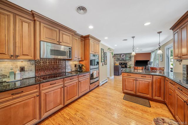 7 Carrie Court, Smithtown, NY 11787