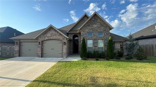 5806 W Red Maple Drive, Rogers, AR 72758