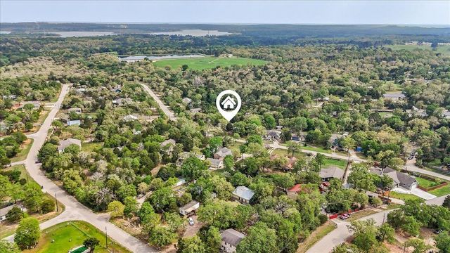 145 Moon Mist DR, Bastrop, TX 78602