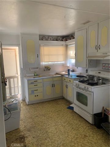 5172 Lakeview Avenue, Yorba Linda, CA 92886