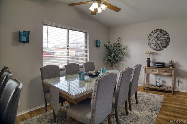 13513 Angela Drive, Warren, MI 48088