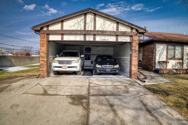 13513 Angela Drive, Warren, MI 48088