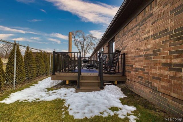 13513 Angela Drive, Warren, MI 48088