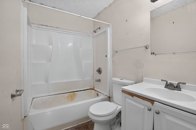4038 N Mitthoefer Road, Indianapolis, IN 46235