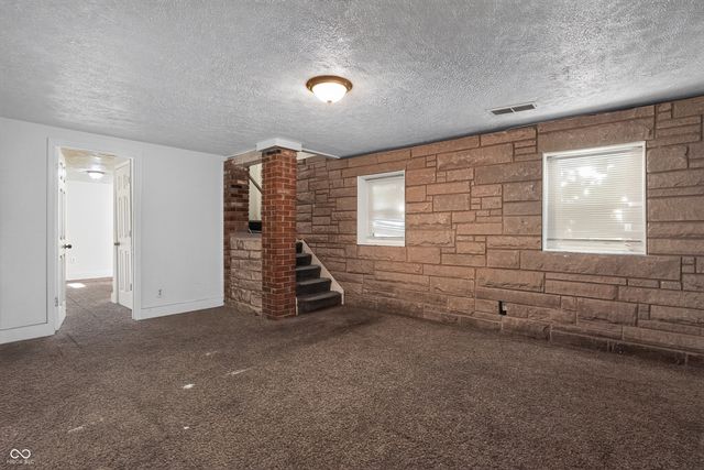4038 N Mitthoefer Road, Indianapolis, IN 46235