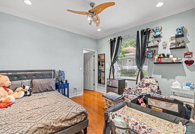 3905 Recreation LN, Naples, FL 34116