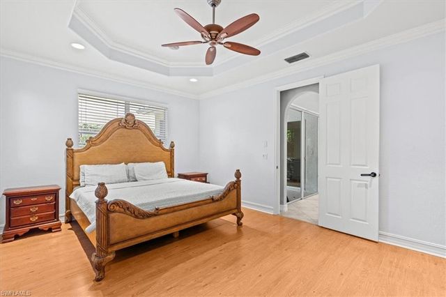 3905 Recreation LN, Naples, FL 34116