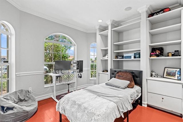 3905 Recreation LN, Naples, FL 34116