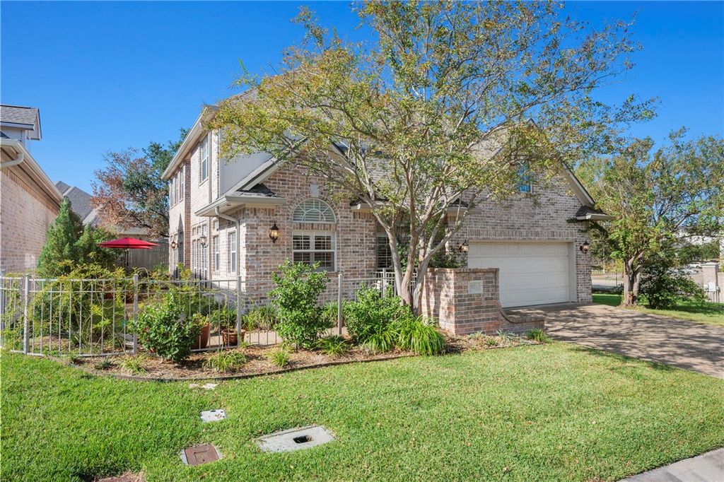 902 Grand Oaks Circle, College Station, TX 77840 — photo 2