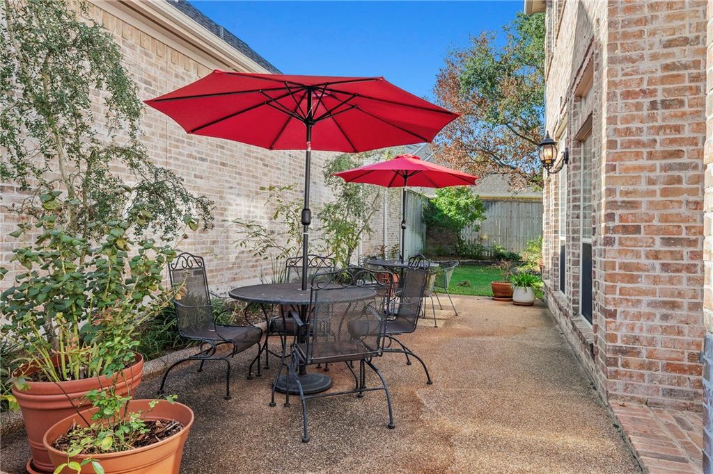 902 Grand Oaks Circle, College Station, TX 77840 — photo 3