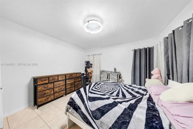 605 NW 34th Ave, Miami, FL 33125