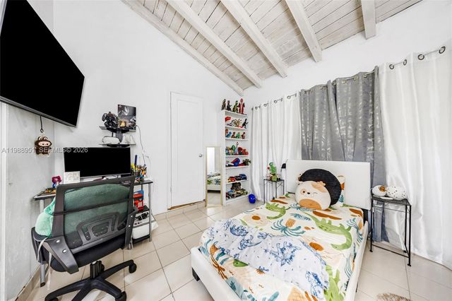 605 NW 34th Ave, Miami, FL 33125