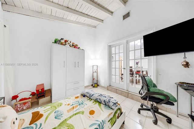 605 NW 34th Ave, Miami, FL 33125