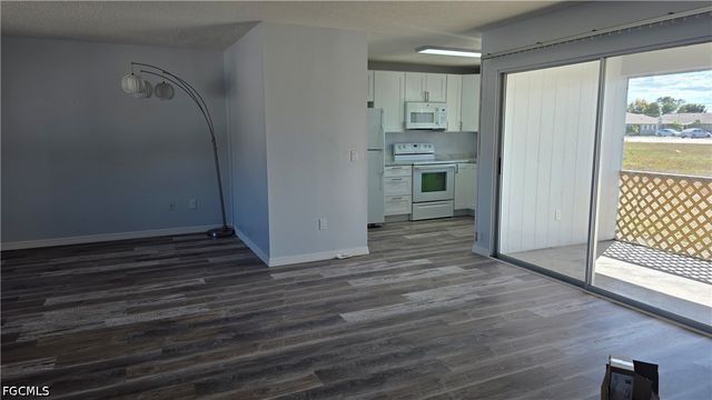 1214 SE 8th AVE 4, Cape Coral, FL 33990