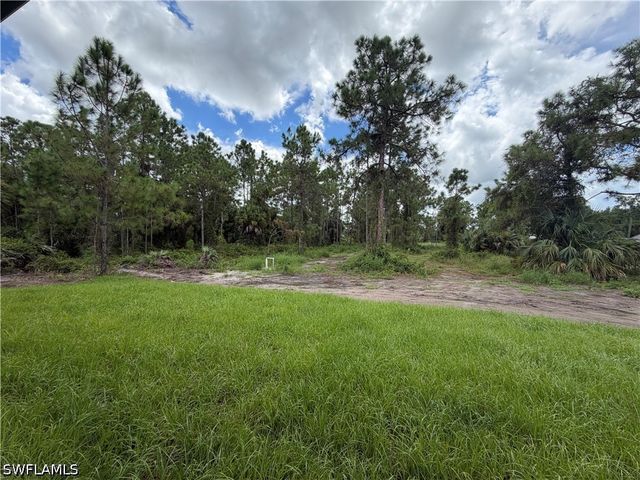 4222 18th Ave NE, Naples, FL 34120