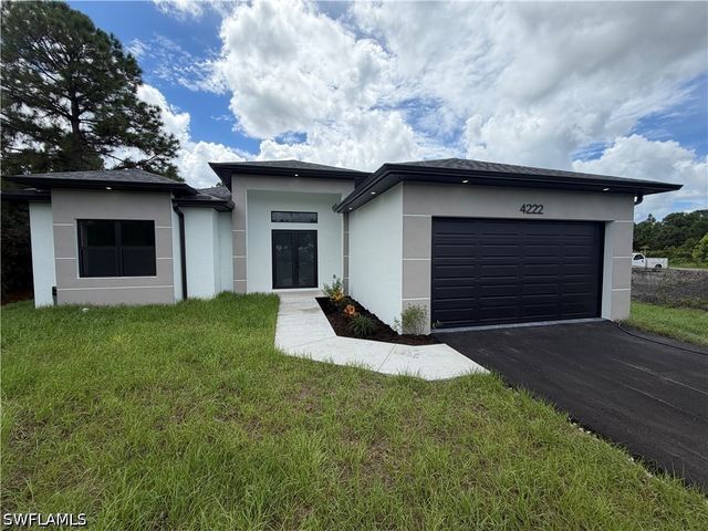 4222 18th Ave NE, Naples, FL 34120