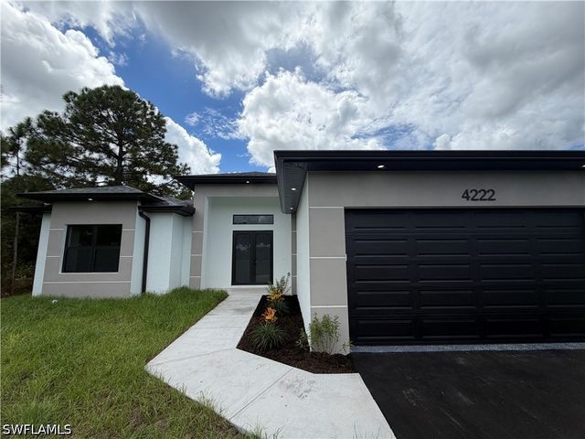 4222 18th Ave NE, Naples, FL 34120