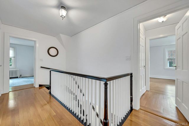 83 Parkway W, Mount Vernon, NY 10552