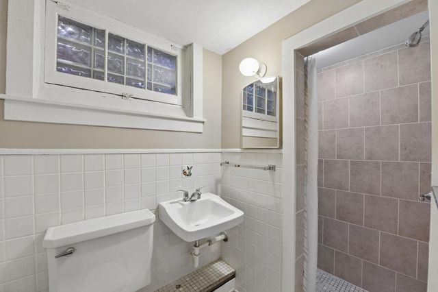 4849 12th Avenue S, Minneapolis, MN 55417