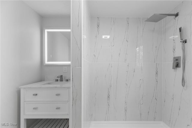 5981 Marra Drive, Bedford Heights, OH 44146