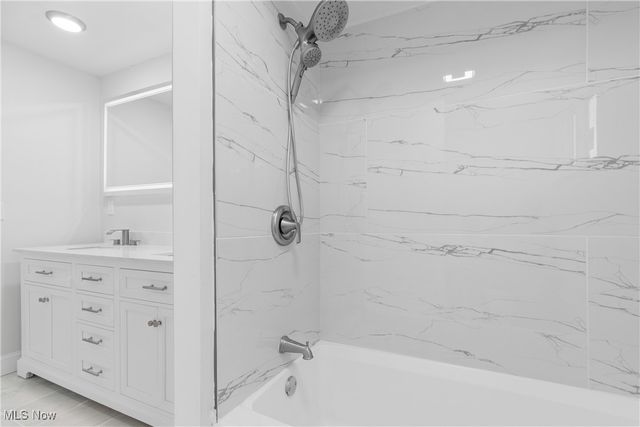 5981 Marra Drive, Bedford Heights, OH 44146