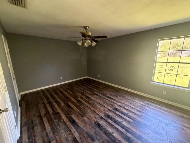 9968 Downing Street, Semmes, AL 36575