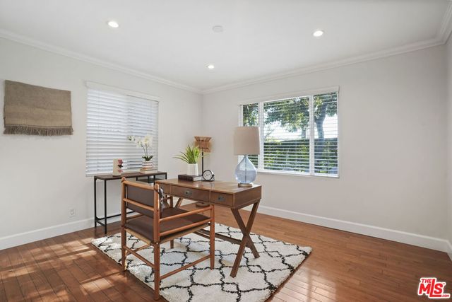 2452 N Altadena Drive, Altadena, CA 91001