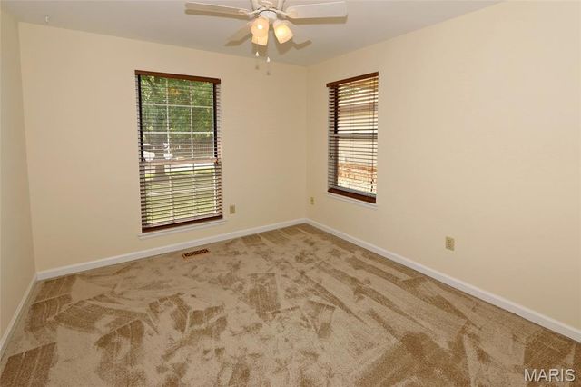 949 Oakmoor Drive, Fenton, MO 63026