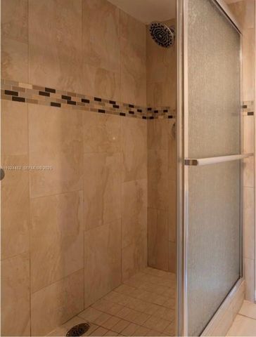 1520 Whitehall Dr 101, Davie, FL 33324