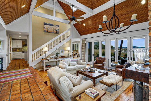 13 Nautilas Rd, Hilton Head Island, SC 29928