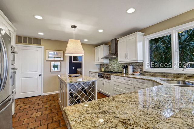 13 Nautilas Rd, Hilton Head Island, SC 29928