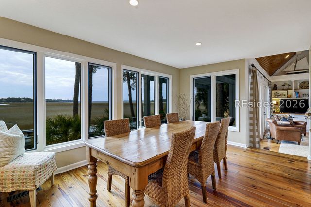 13 Nautilas Rd, Hilton Head Island, SC 29928