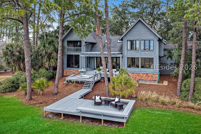 13 Nautilas Rd, Hilton Head Island, SC 29928