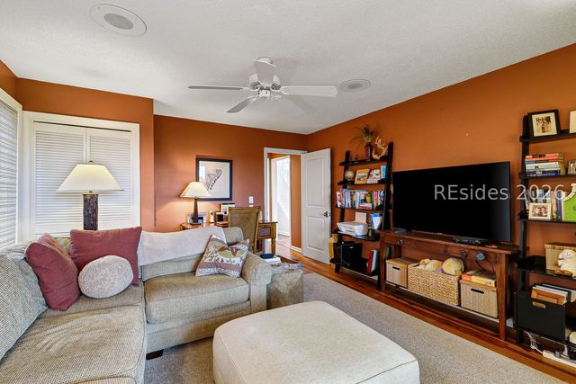 13 Nautilas Rd, Hilton Head Island, SC 29928