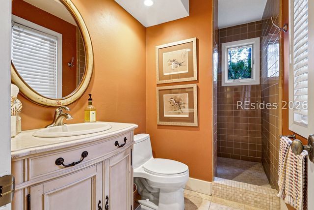 13 Nautilas Rd, Hilton Head Island, SC 29928