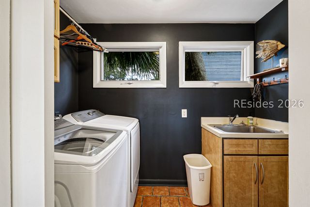 13 Nautilas Rd, Hilton Head Island, SC 29928