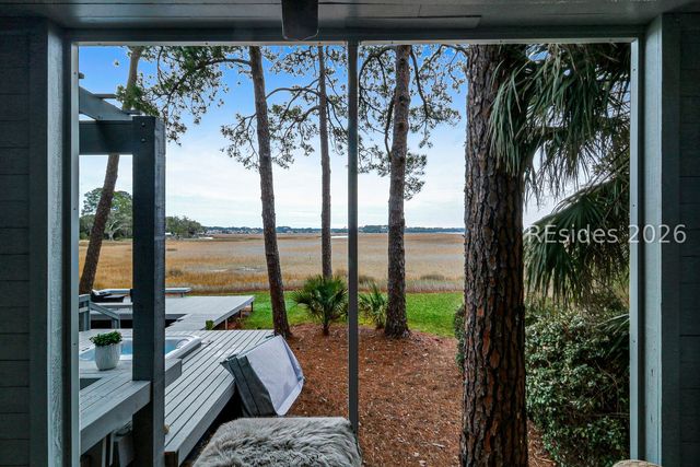 13 Nautilas Rd, Hilton Head Island, SC 29928
