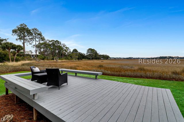 13 Nautilas Rd, Hilton Head Island, SC 29928