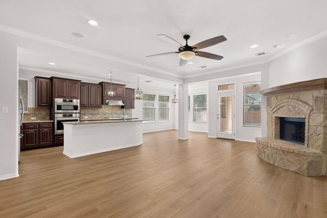 134 Catalina LN, Austin, TX 78737