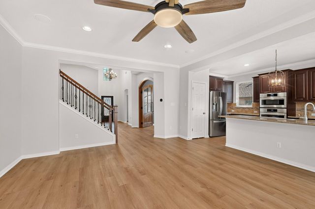134 Catalina LN, Austin, TX 78737
