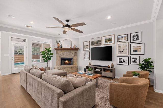 134 Catalina LN, Austin, TX 78737