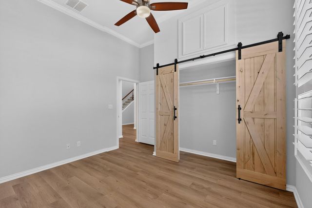 134 Catalina LN, Austin, TX 78737