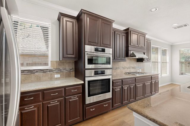 134 Catalina LN, Austin, TX 78737