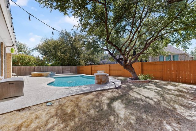 134 Catalina LN, Austin, TX 78737