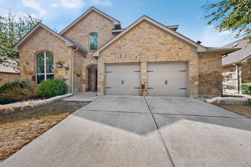 134 Catalina LN, Austin, TX 78737