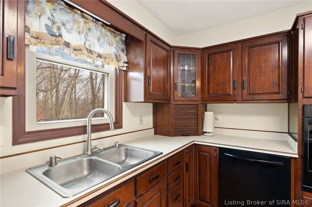 6775 Brookside Drive NE, Lanesville, IN 47136